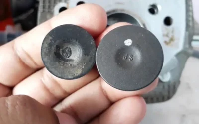 Diferencias y funciones de las válvulas de admisión y la válvulas de escape en maquinaria de construcción